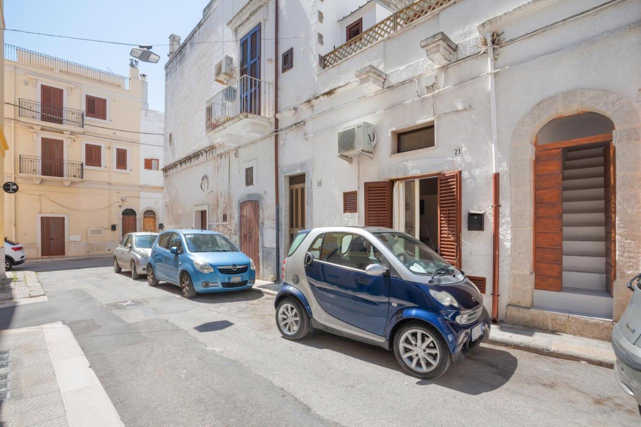 Tiny House 21 Bright Aparment Polignano a Mare Exterior foto